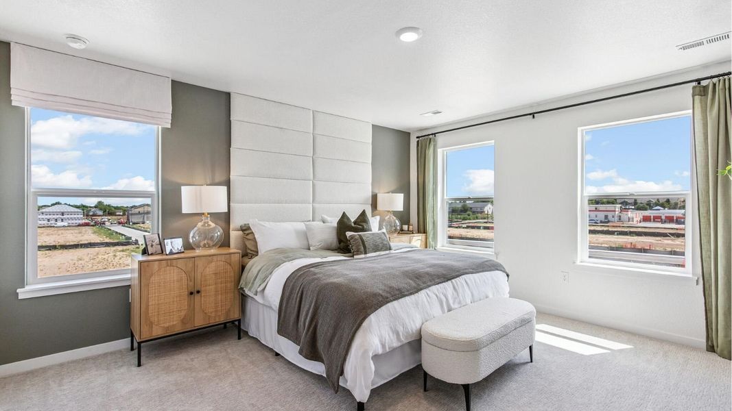 Furnished interior view inside a new home in Settlers Crossing, Commerce City (Image 10).