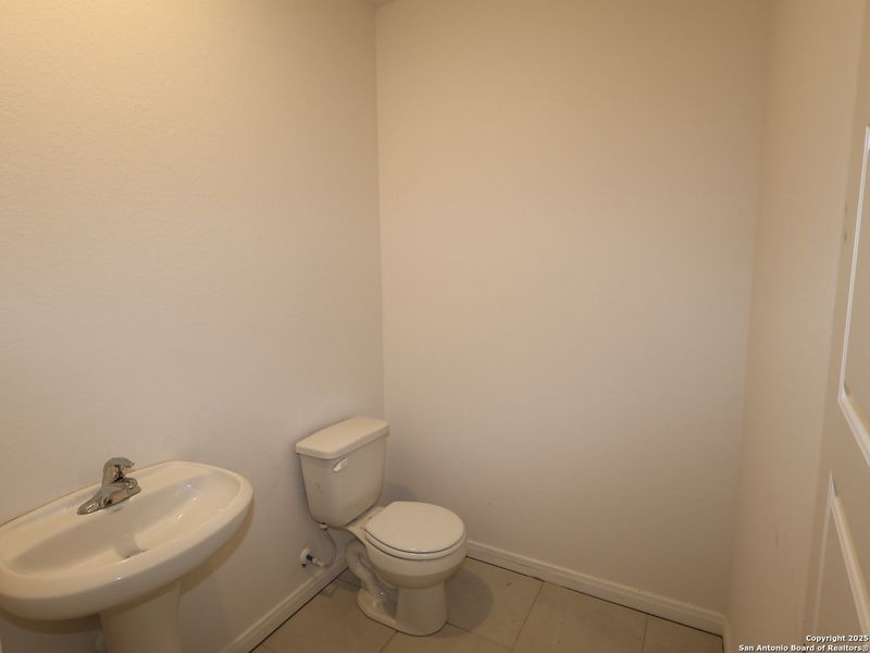 Image 28 of a home in Greenspoint Heights.