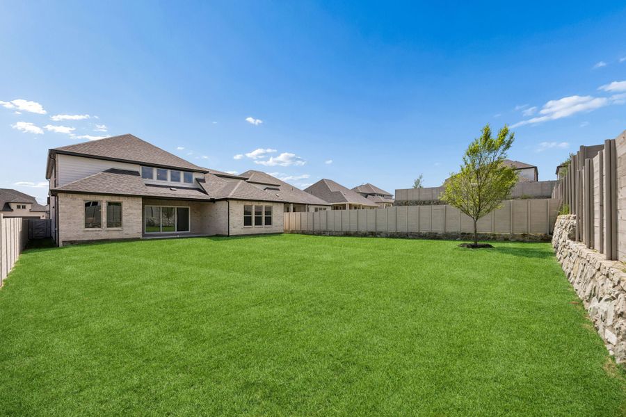 Exterior details and patio area of a home in Painted Tree Lakeside, McKinney (Image 4).