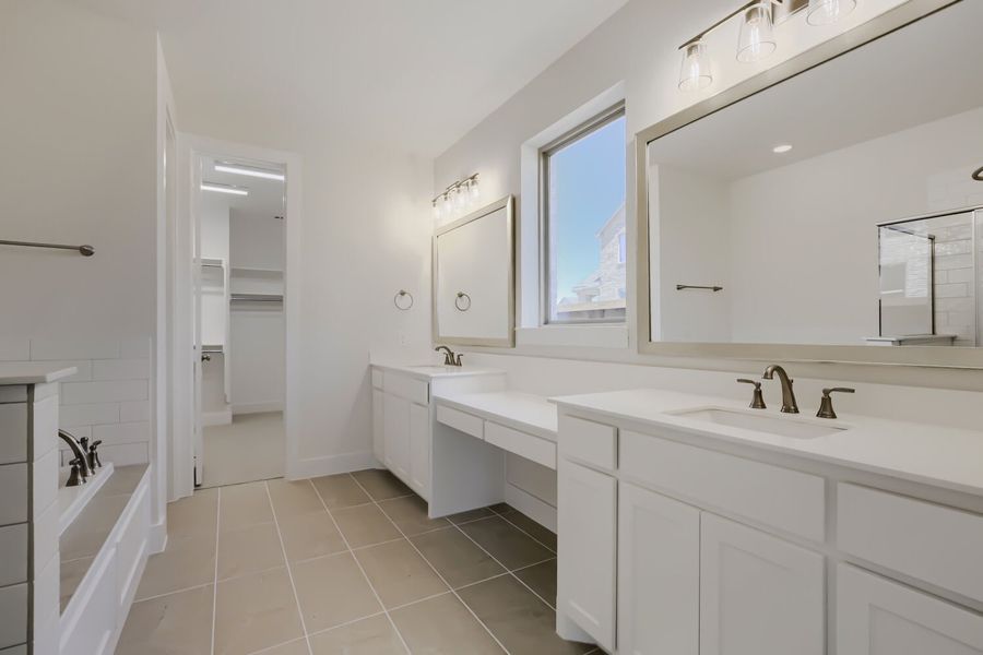 828 Stone - Primary Bathroom 828 Stone - Primary Bathroom