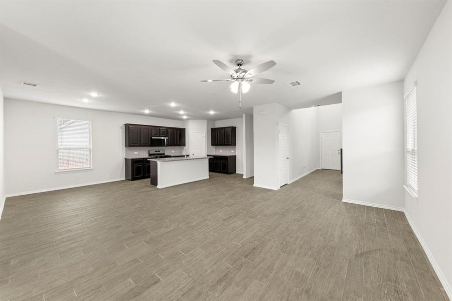 08. 1825 Hazer - Family (3)