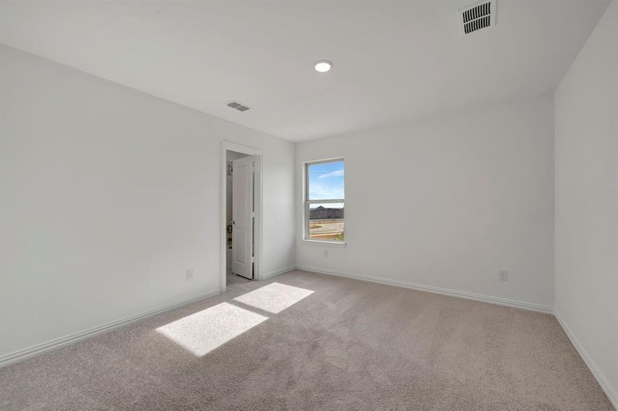 Spacious, unfurnished interior of a new home in Lilyana, Celina (Image 32). Spacious, unfurnished interior of a new home in Lilyana, Celina (Image 32).