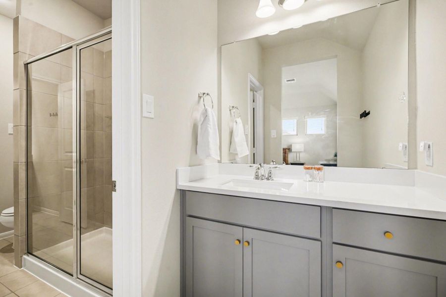 Furnished interior view inside a new home in Coastal Point, League City (Image 8). Furnished interior view inside a new home in Coastal Point, League City (Image 8).