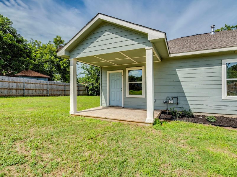 Front exterior of a new home in , Elgin, TX, highlighting curb appeal (Image 1). Front exterior of a new home in , Elgin, TX, highlighting curb appeal (Image 1).