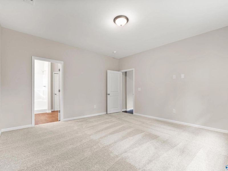 Spacious, unfurnished interior of a new home in Bailey Park, Fayetteville (Image 24).