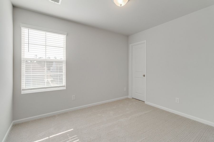 Spacious, unfurnished interior of a new home in Haynes Park, Columbia (Image 27).