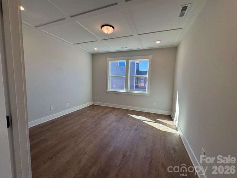 Spacious, unfurnished interior of a new home in Harmony, Harrisburg (Image 15).