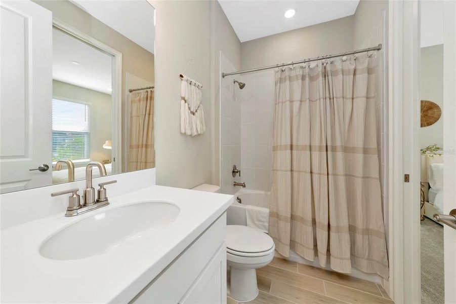 Furnished interior view inside a new home in , Sarasota (Image 48).