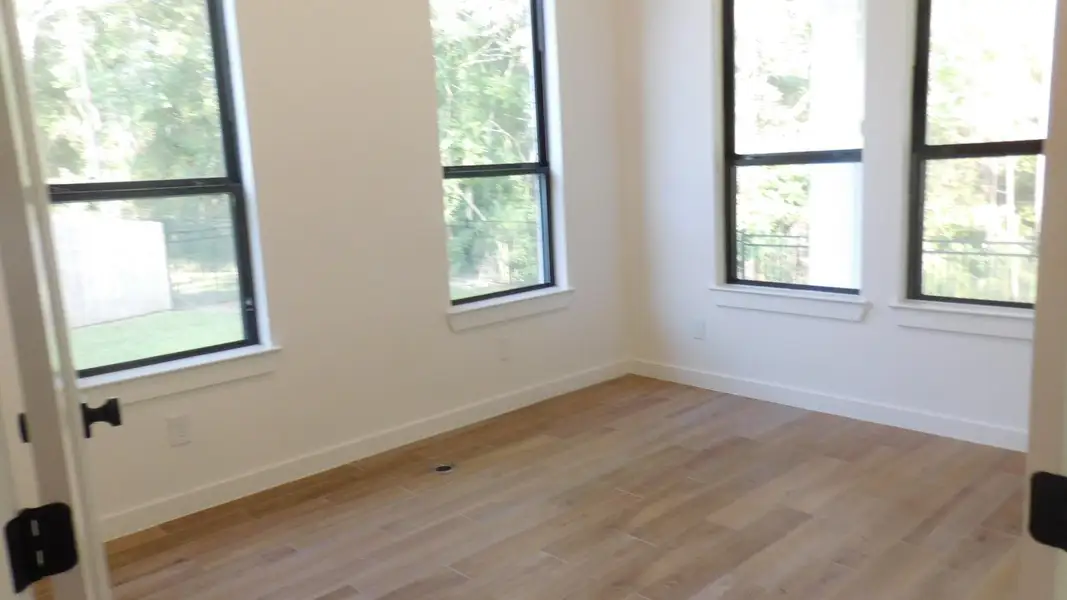 Study/Home Office/Exercise /Hobby Room