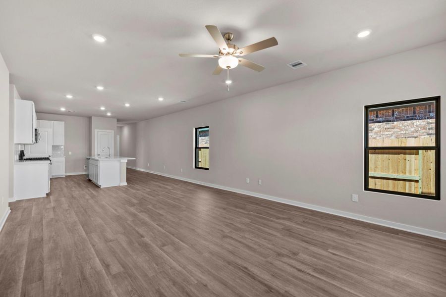 Spacious, unfurnished interior of a new home in Cypress Green, Hockley (Image 26).