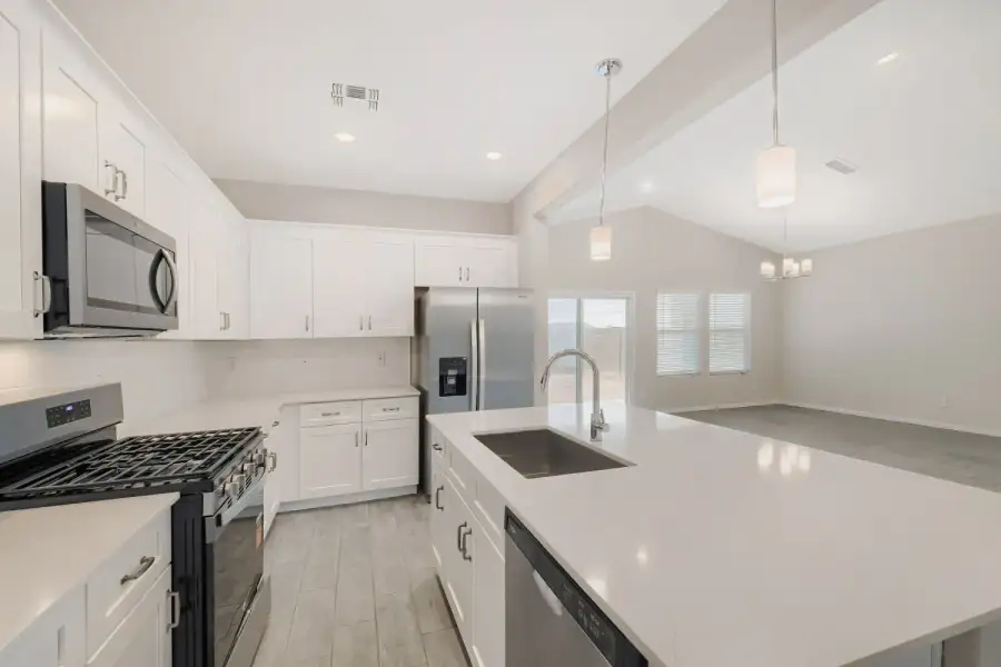 4br New Home in Maricopa, AZ.  - Slide 12