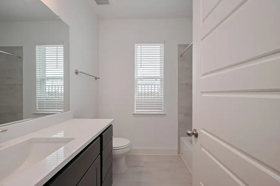 Representative furnished interior of a home built from the Floor Plan 2620 by Colina Homes in Woodland Lakes, Huffman (Image 16). Representative furnished interior of a home built from the Floor Plan 2620 by Colina Homes in Woodland Lakes, Huffman (Image 16).