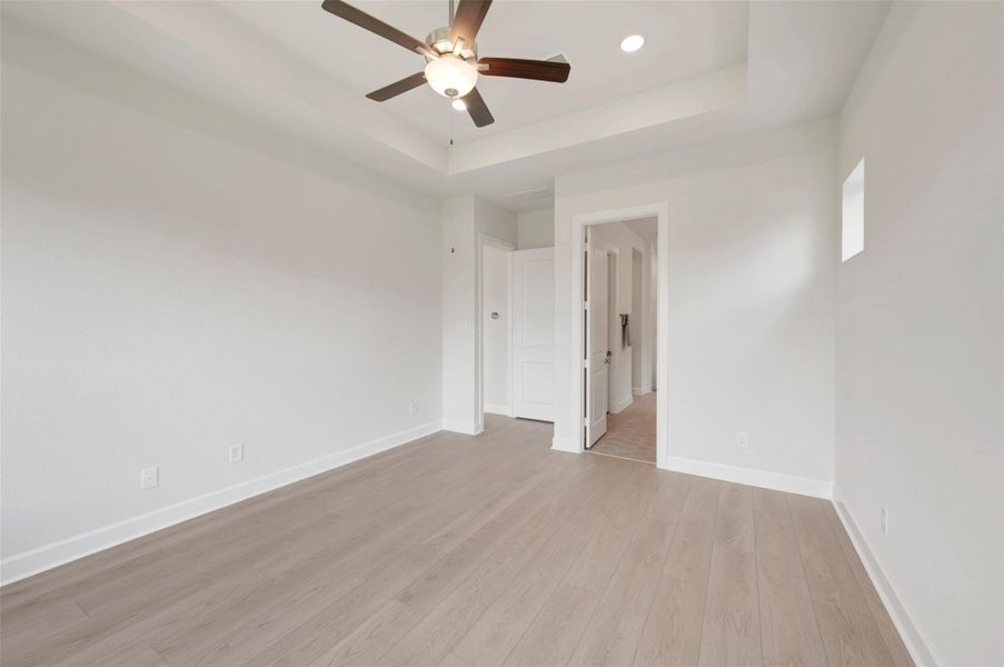 Spacious, unfurnished interior of a new home in Grange - Reserve Collection, Katy (Image 28).