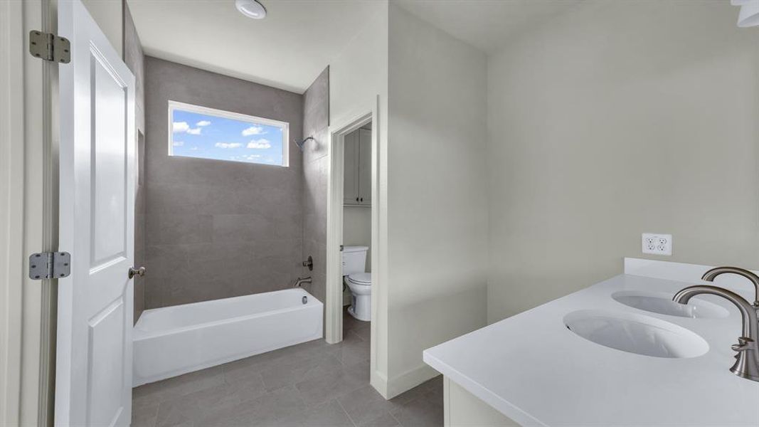 Furnished interior view inside a new home in , Aledo (Image 7).