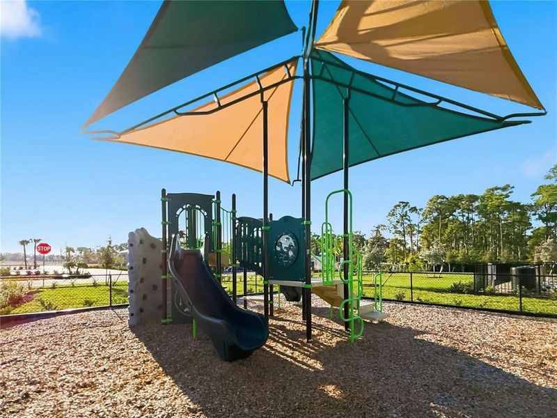 Community amenities in , Englewood (Image 51).