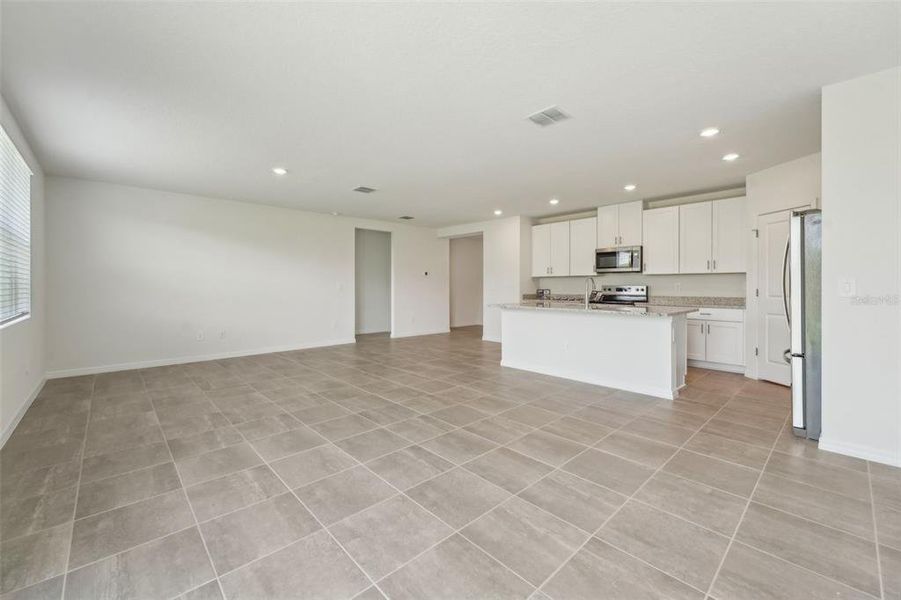 Spacious, unfurnished interior of a new home in , Brooksville (Image 11).