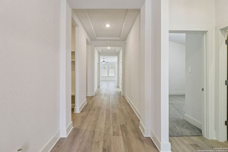 Spacious, unfurnished interior of a new home in Carmel Ranch, Schertz (Image 35).