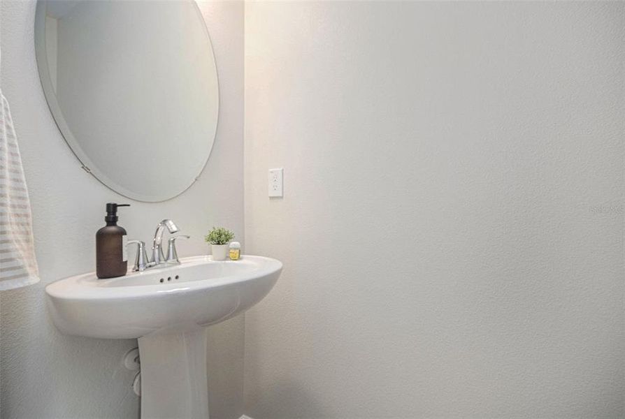 Close-up of interior finishes inside a home in , St. Cloud (Image 20). Close-up of interior finishes inside a home in , St. Cloud (Image 20).