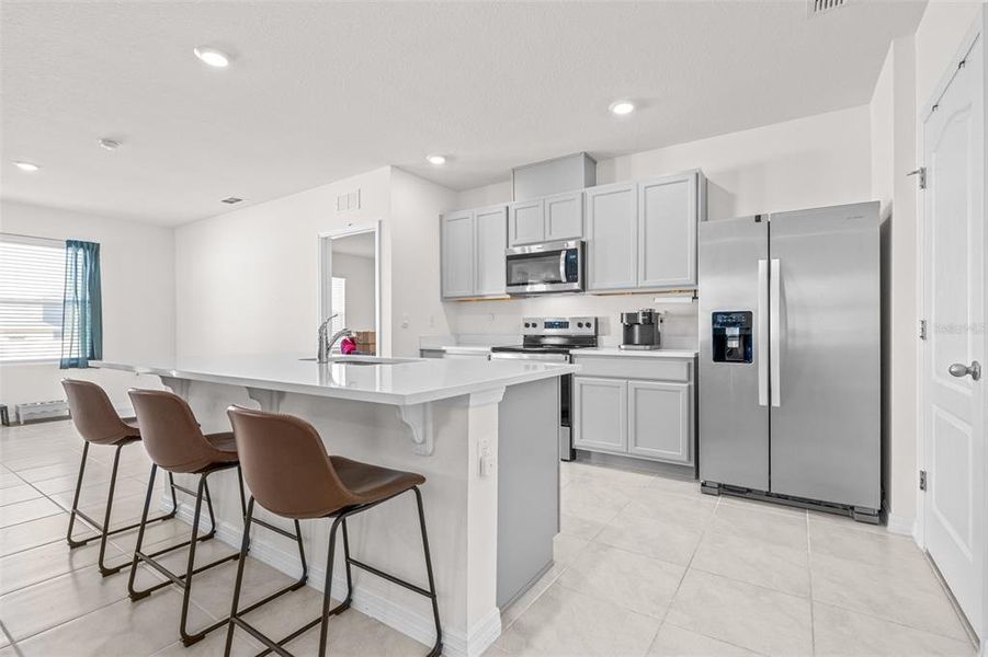 Furnished interior view inside a new home in , Bartow (Image 7).