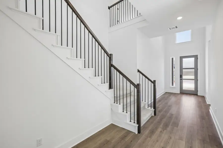 Representative unfurnished interior of a home built from the Anderson by Taylor Morrison in Easton Park, Austin (Image 33).