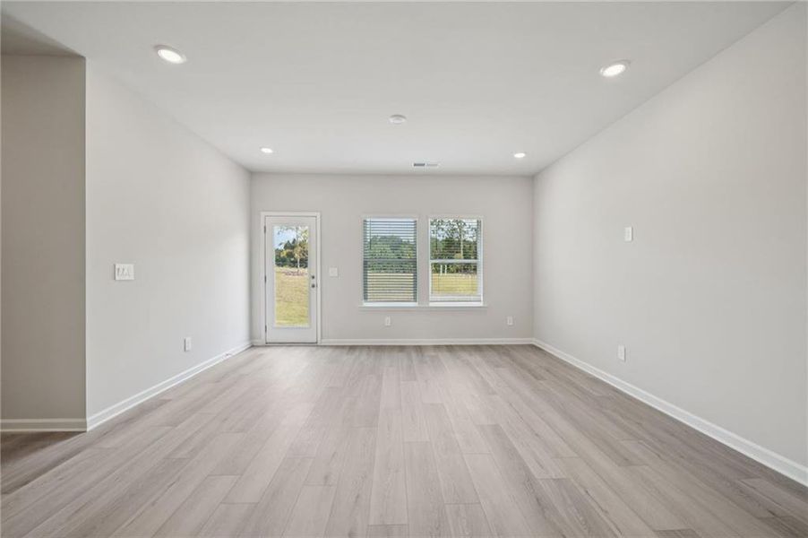 Spacious, unfurnished interior of a new home in Artisan Walk, Fairburn (Image 17).