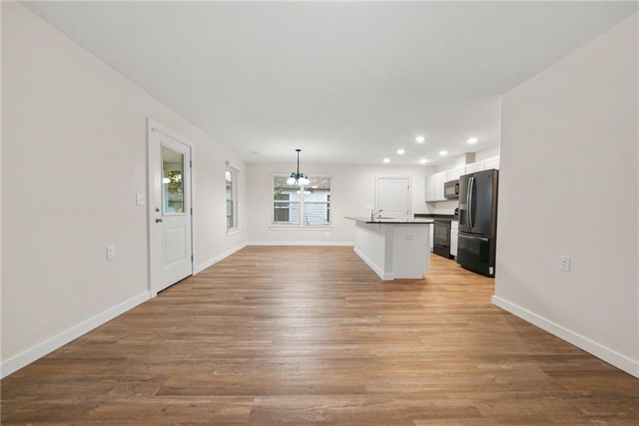 Spacious, unfurnished interior of a new home in , Atlanta (Image 14).