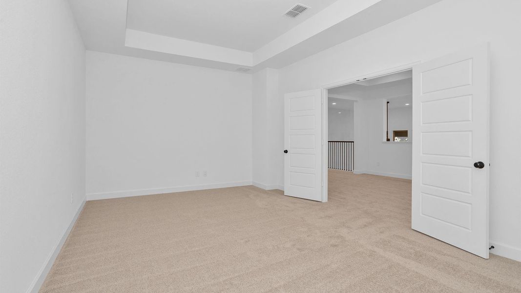 Spacious, unfurnished interior of a new home in , Katy (Image 12).
