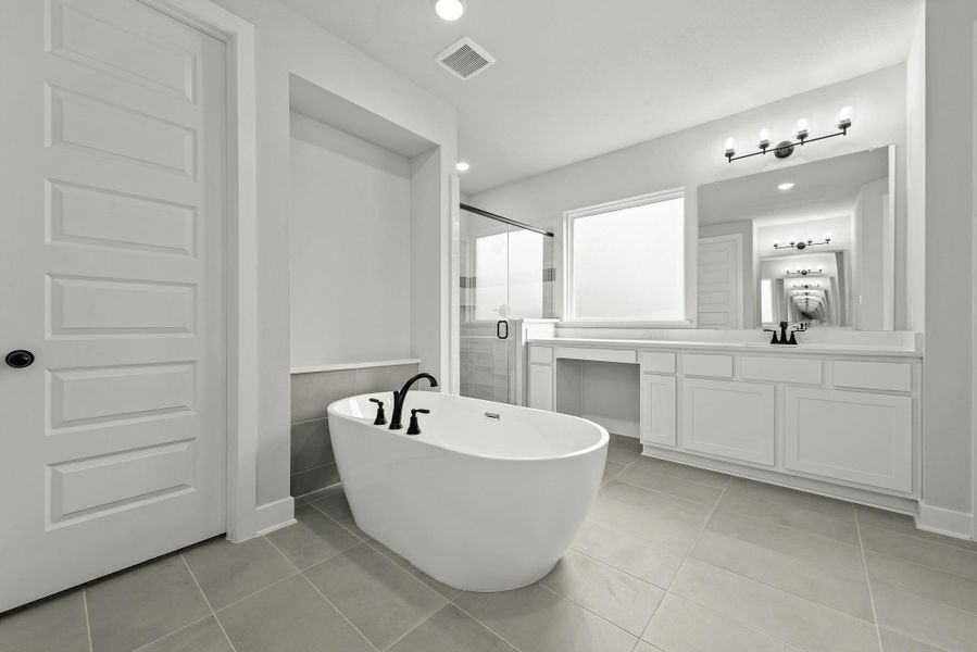 Representative image. Features, specifications, selections and colors may vary. Representative image. Features, specifications, selections and colors may vary.