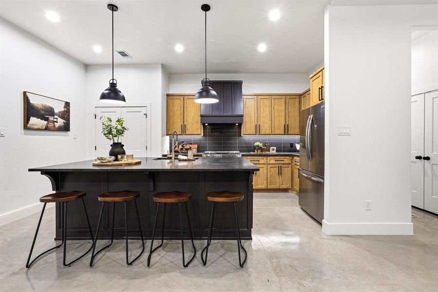 Furnished interior view inside a new home in , Denison (Image 33).