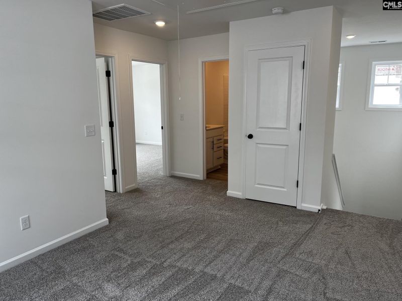 Spacious, unfurnished interior of a new home in Blythewood Farms, Blythewood (Image 19). Spacious, unfurnished interior of a new home in Blythewood Farms, Blythewood (Image 19).