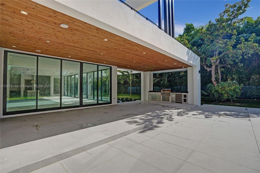 Terrace / Outdoor kitchen