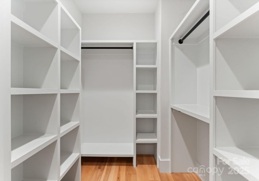 Image 44 of a home in .