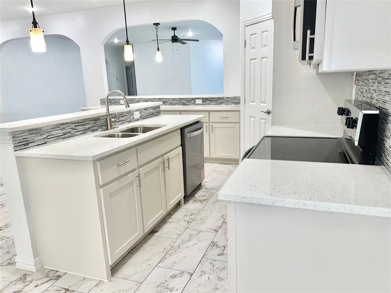 Furnished interior view inside a new home in , Dallas (Image 5).
