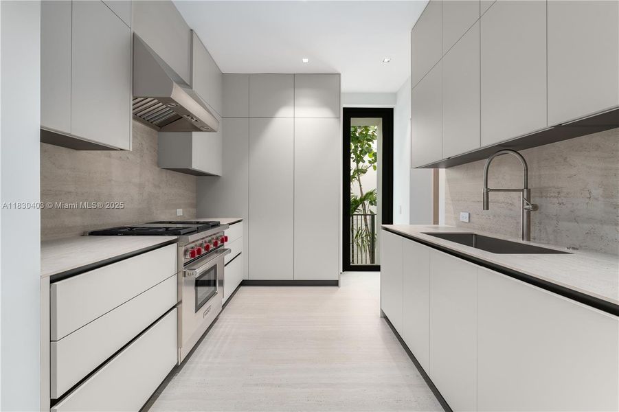 Image 21 of a home in .