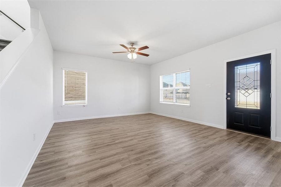 Spacious, unfurnished interior of a new home in La Terra, Celina (Image 13).