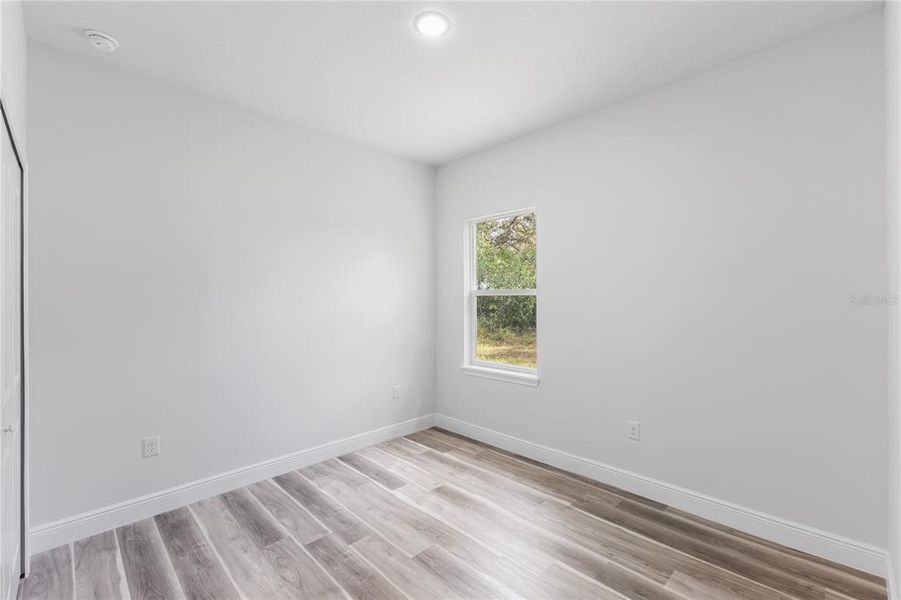 Spacious, unfurnished interior of a new home in , Ocala (Image 20).