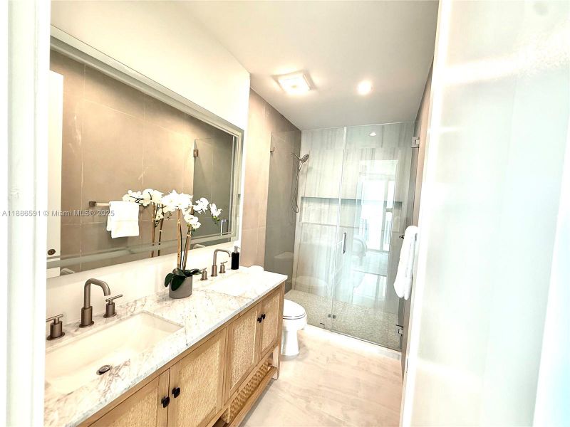 Furnished interior view inside a new home in , Marathon (Image 29). Furnished interior view inside a new home in , Marathon (Image 29).