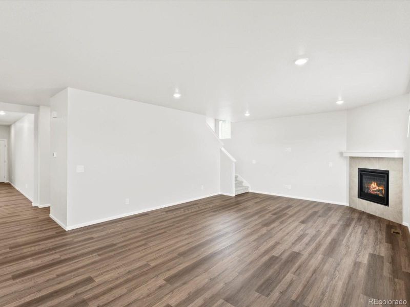 Spacious, unfurnished interior of a new home in Buffalo Highlands: The Flora Collection, Commerce City (Image 10).