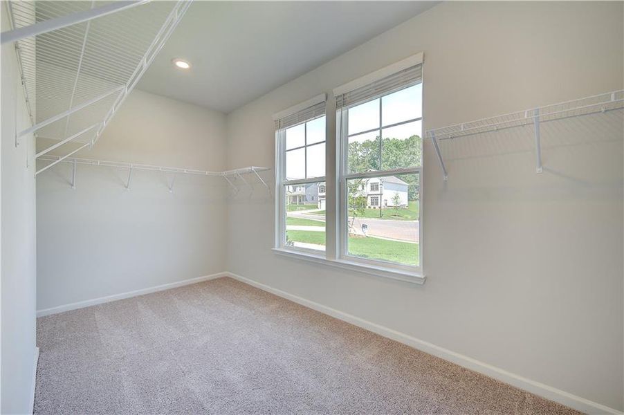 Spacious, unfurnished interior of a new home in Grandview at Millers Mill, Stockbridge (Image 25).
