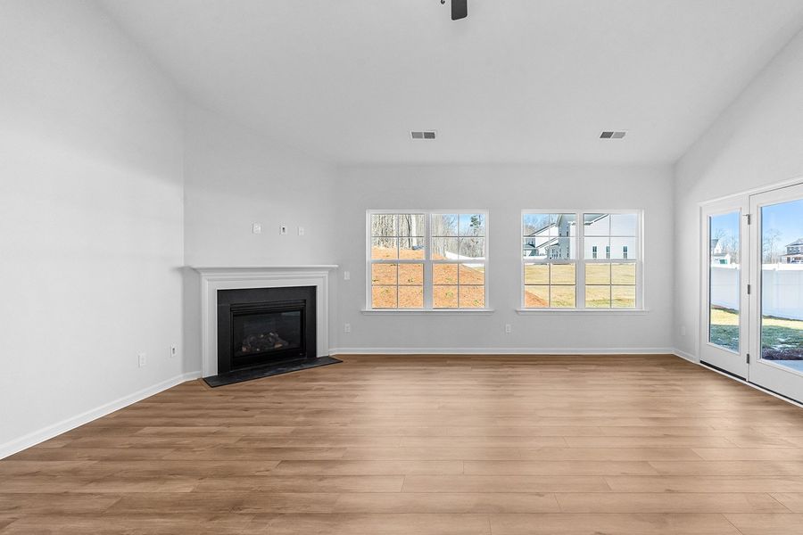 Spacious, unfurnished interior of a new home in Brayden, Advance (Image 14).