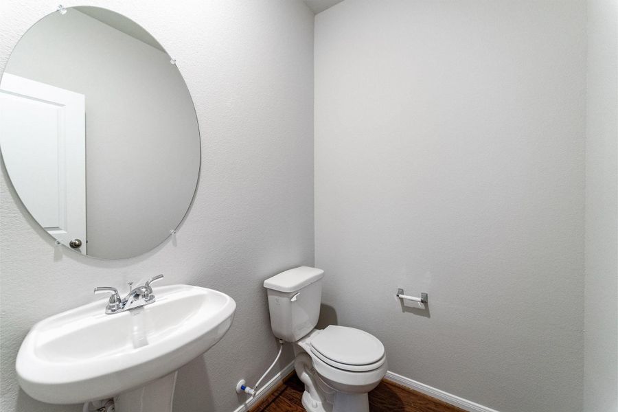 Furnished interior view inside a new home in Pecan Estates, Crosby (Image 14).