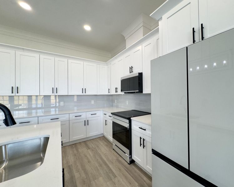 Furnished interior view inside a new home in , North Charleston (Image 5).