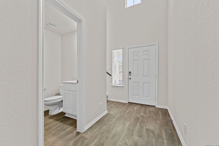 Spacious, unfurnished interior of a new home in Redbird Ranch, San Antonio (Image 17).