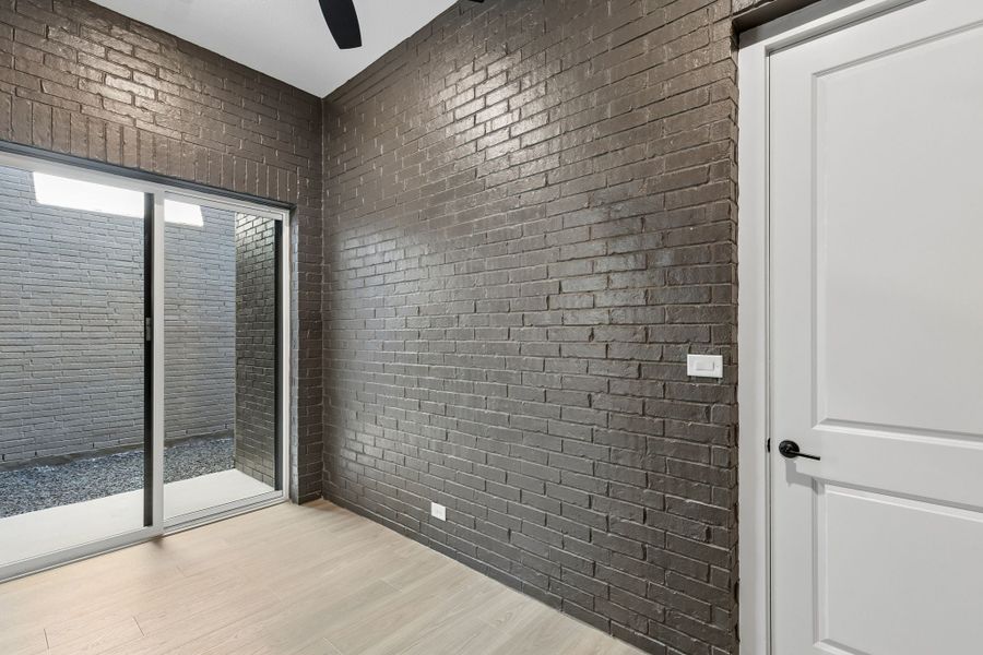 Representative interior finishes for a home built from the Roosevelt by Centre Living Homes in Newman Village Townhomes, Frisco (Image 20).