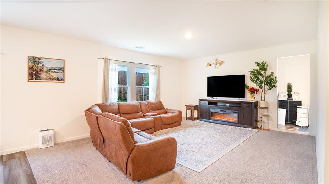 Furnished interior view inside a new home in Ranch at Duck Creek, Fort Worth (Image 17).