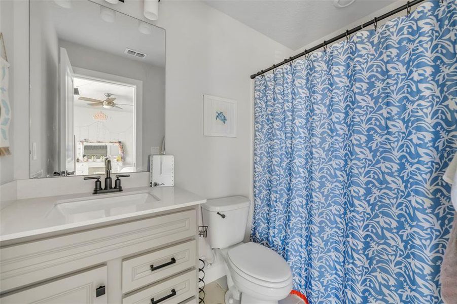 Furnished interior view inside a new home in , Clermont (Image 48).