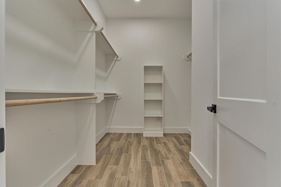 Spacious, unfurnished interior of a new home in , Montgomery (Image 25).