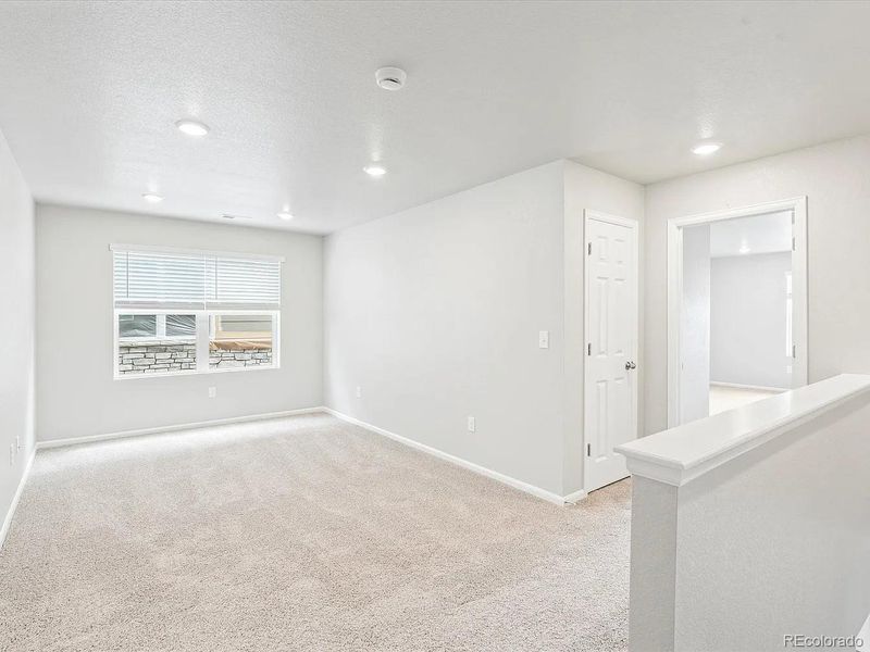 Spacious, unfurnished interior of a new home in Painted Prairie, Aurora (Image 12).