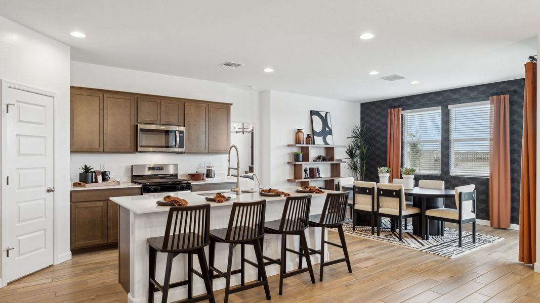 Furnished interior view inside a new home in Quail Ranch, San Tan Valley (Image 6). Furnished interior view inside a new home in Quail Ranch, San Tan Valley (Image 6).
