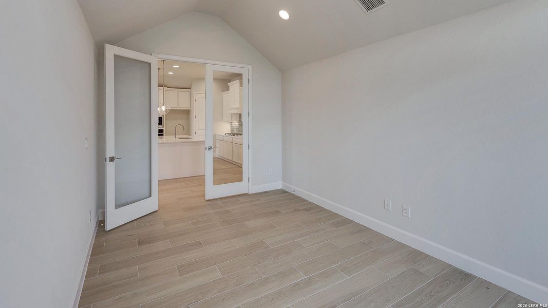 Spacious, unfurnished interior of a new home in Haby Hill, San Antonio (Image 26). Spacious, unfurnished interior of a new home in Haby Hill, San Antonio (Image 26).